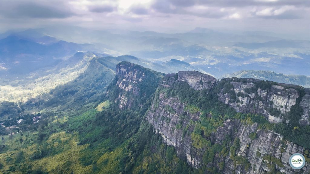 Katusukonda Mountain Range, Kandy