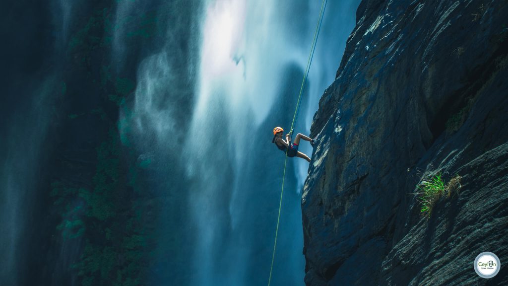 Abseiling Laxapana Falls, Hatton